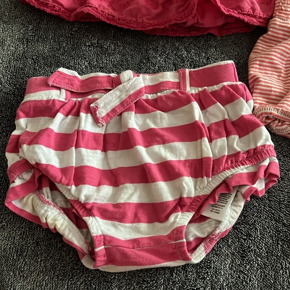 baby girls skort and 2 shorts - Picture 2 of 9